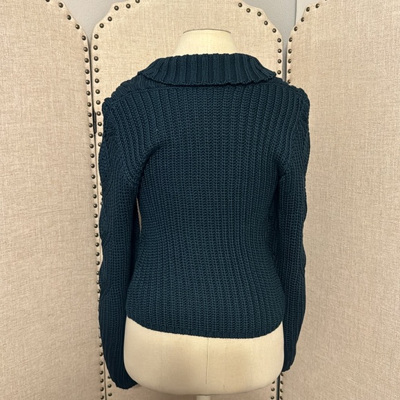 NWOT DARK GREEN KNIT SWEATER - Picture 4 of 4